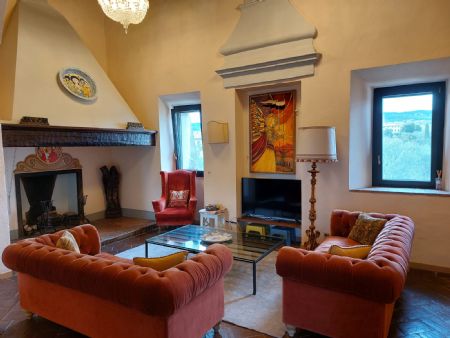 For Sale Apartment MONTERIGGIONI:CASTELLO DELLA CHIOCCIOLA. Medieval Tower on the Via Francigena – Monteriggioni,...